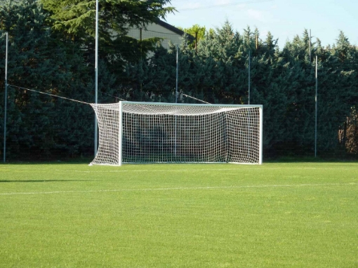 Bild på Fast fotbollsmål med bakre nätstolpar 7,32 x 2,44 m – P5907